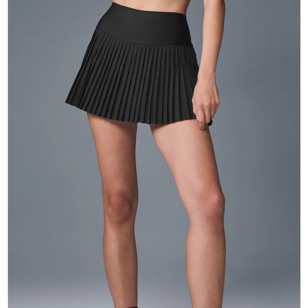 ALO Yoga Charcoal Pleated Skirt